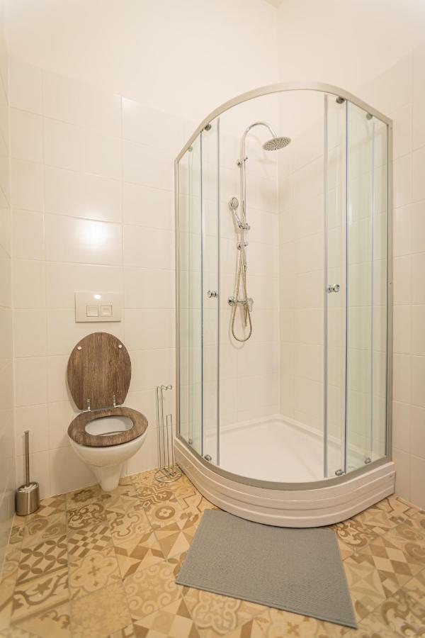 Downtown Studio Flat In Budapest, Mona ภายนอก รูปภาพ